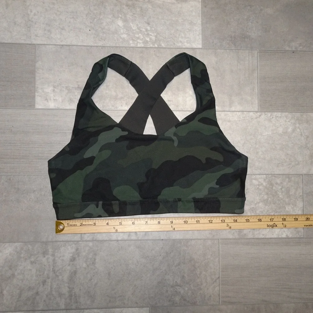 Old Navy Active Camouflage Sports Bra Women's Size‎ L
